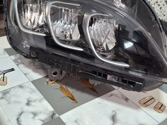 Bara fata Hyundai Kona 2021 +far dreapta utilizat